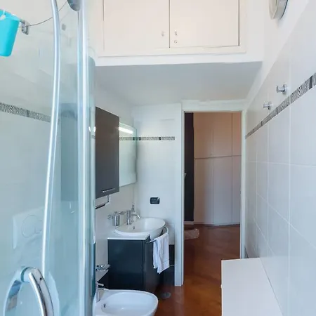 Apartment Canonica 72
