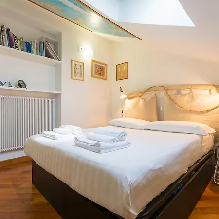 Apartamento Canonica 72 *